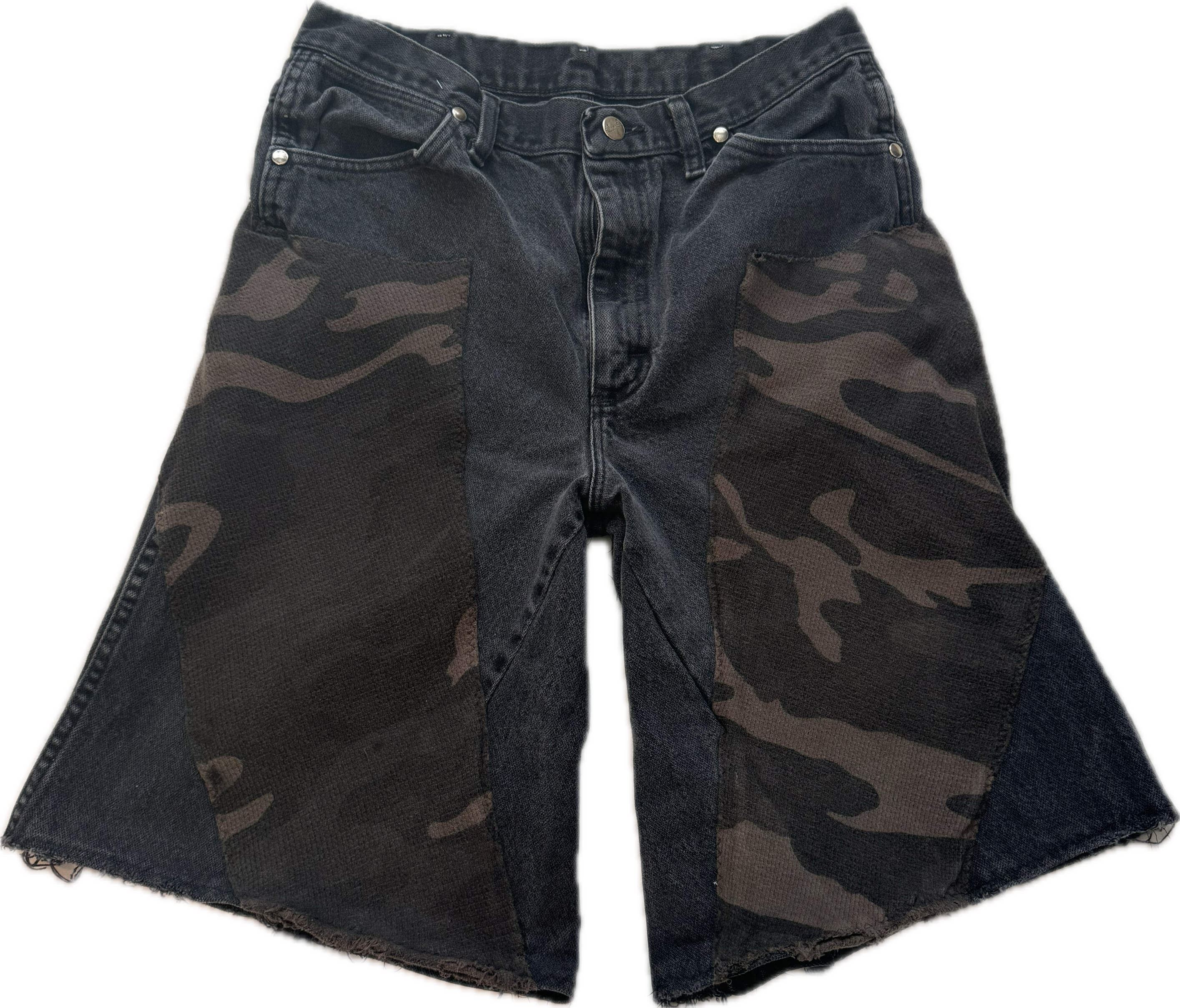 CAMO SHORTS